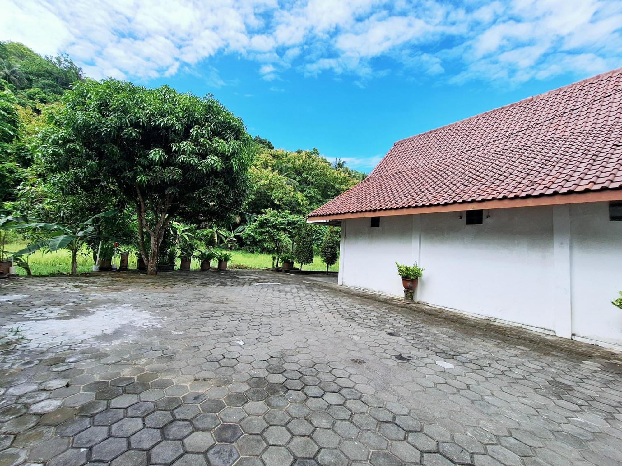 Hotel Family Syariah 1 Parangtritis Redpartner Exterior photo