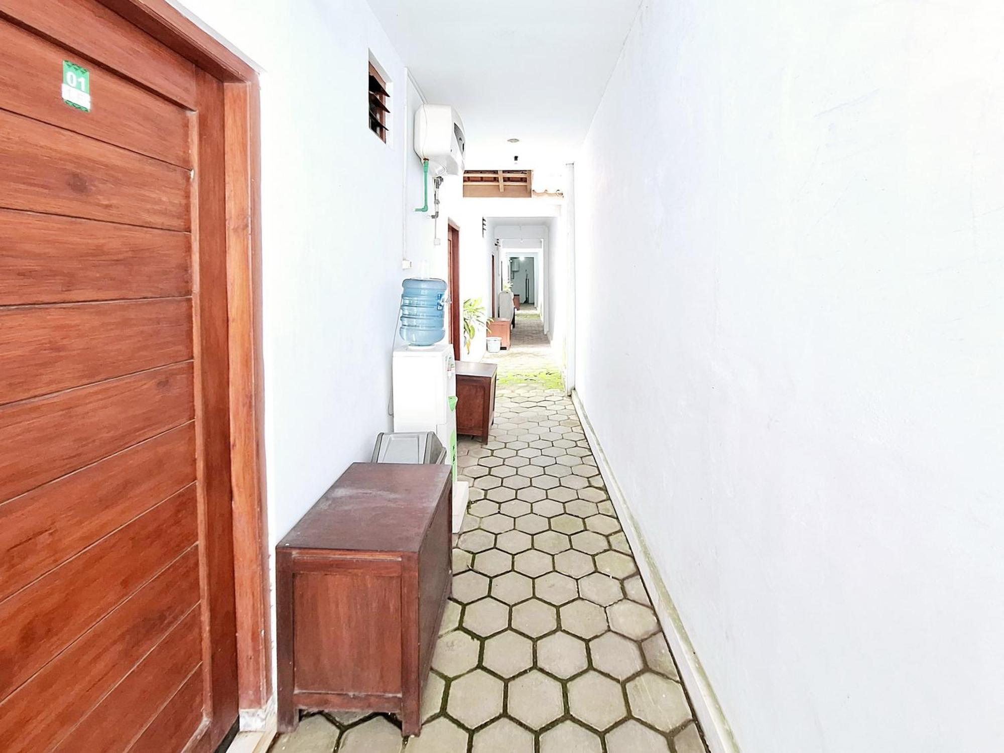 Hotel Family Syariah 1 Parangtritis Redpartner Exterior photo
