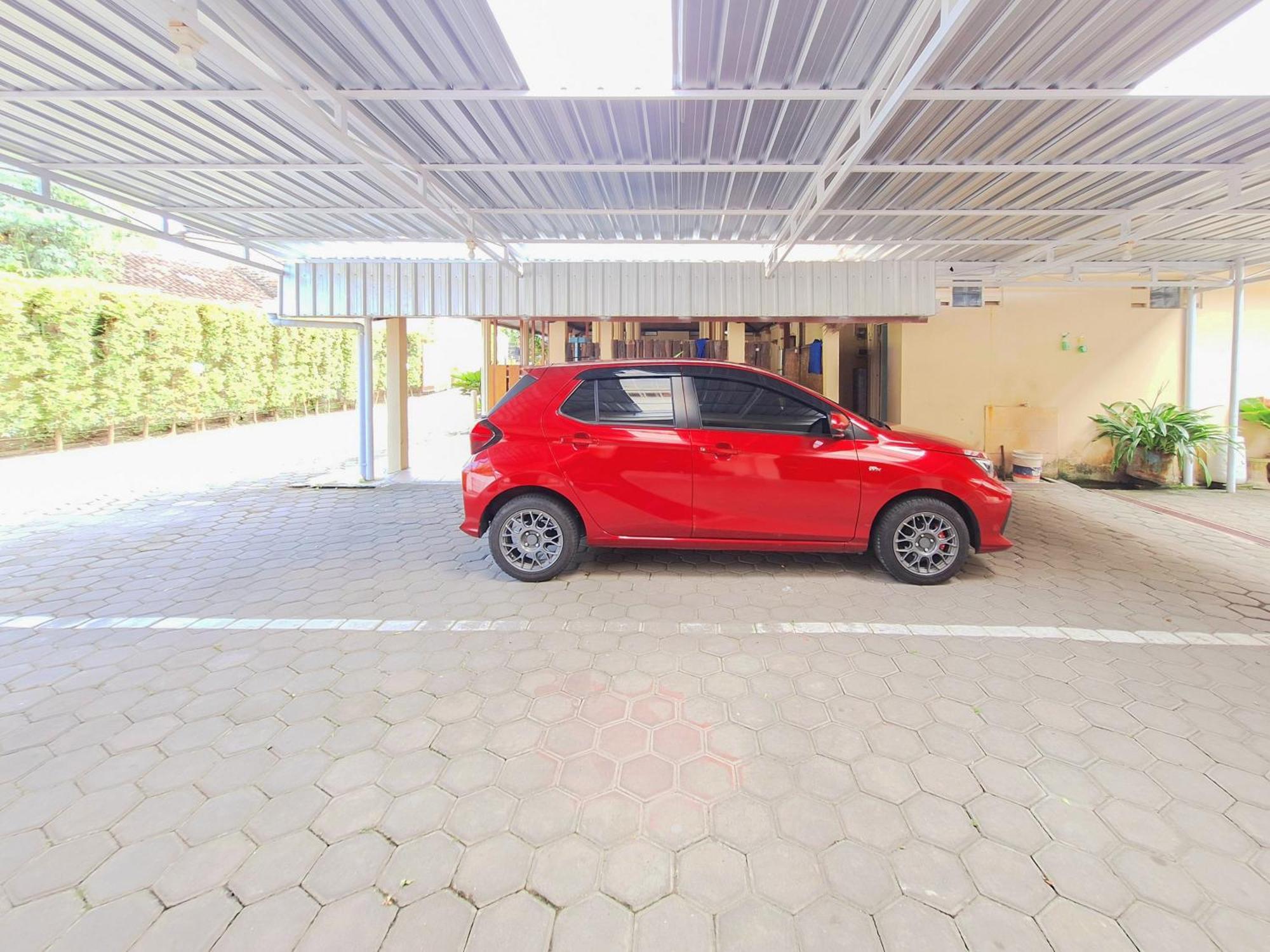Hotel Family Syariah 1 Parangtritis Redpartner Exterior photo